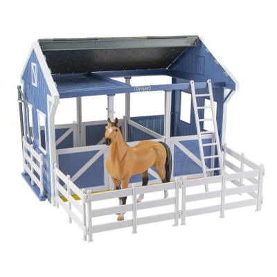 Breyer Deluxe Country Stable with Horse Wash Stall 61149