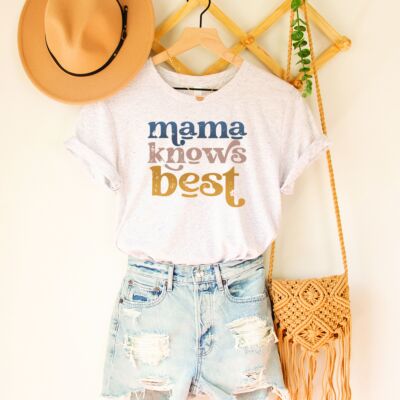 Rockledge Retro Mama Knows Best Graphic T-Shirt ML151