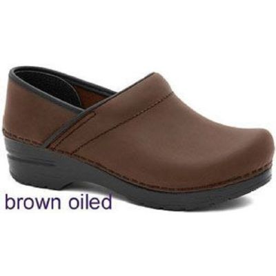Professional Oiled Classic Closed-Back Clogs Dansko Womens Shoes
